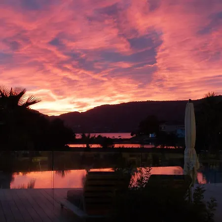 Golden Tulip Porto-vecchio 호텔 포르토베쉬오