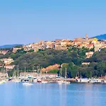Golden Tulip Porto-vecchio 4* Porto-Vecchio (Corsica)