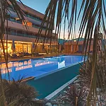 Golden Tulip Porto-vecchio Hotel