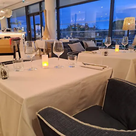 Golden Tulip Porto-vecchio 4*