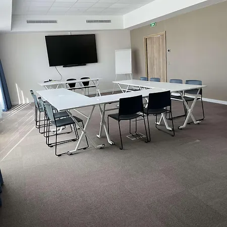Golden Tulip Porto-vecchio 4*