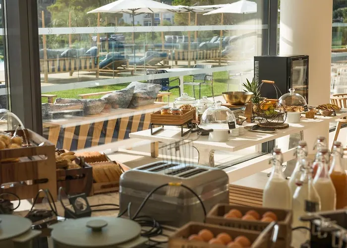 Golden Tulip Porto-vecchio Hotel