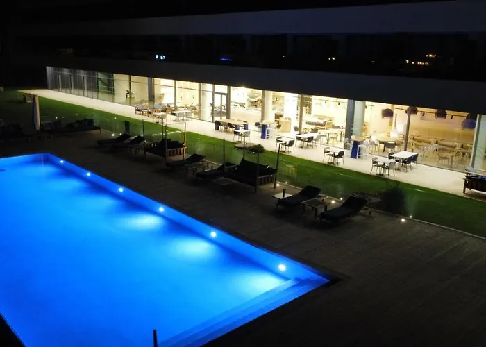 Golden Tulip Porto-vecchio 4*